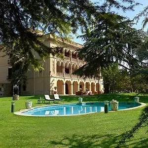 https://mas-el-ricart.catalonia-hotels.com